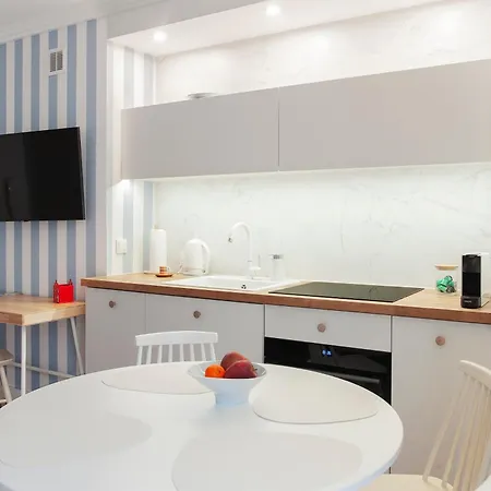 I - Z Parkingiem Apartmán *