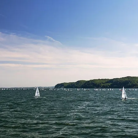 I - Z Parkingiem Апартаменты Гдыня