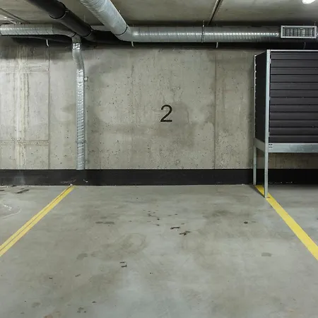 I - Z Parkingiem *